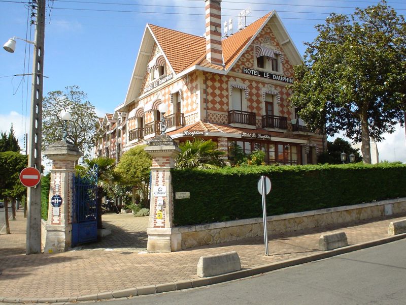 Bild: "Hotel Le Dauphin" in Arcachon