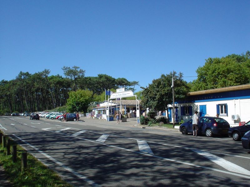 Bild: Einfahrt zum Campingplatz "Les Flots Bleus" bzw. "Camping de la Dune"