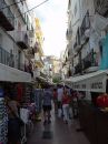Bild: Eine Einkaufsgasse in Ibiza-Stadt